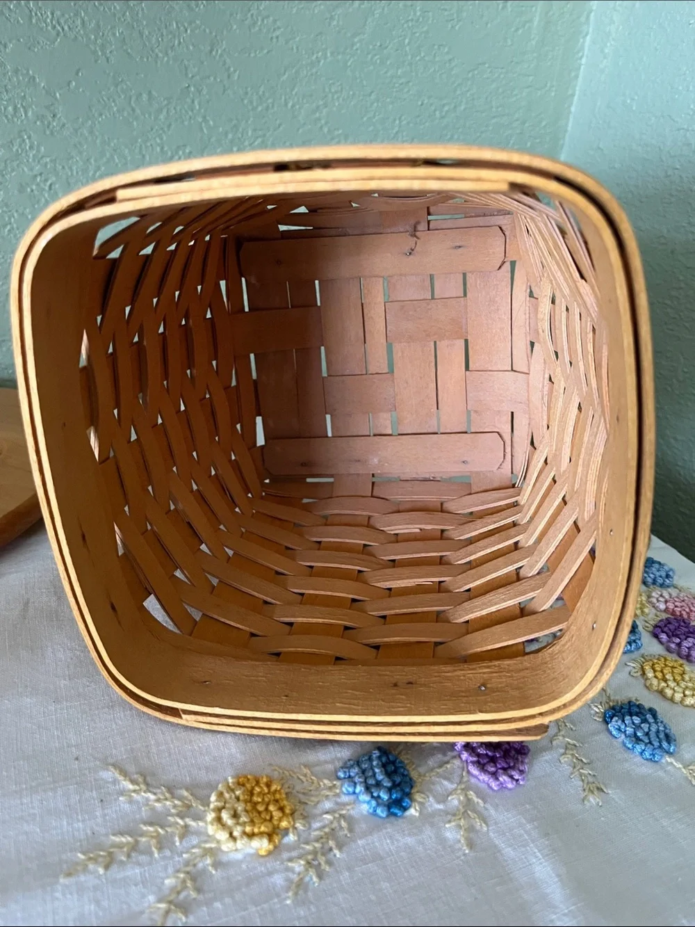 Vintage 1992 Longaberger Tall Tissue Basket with removable Wood Lid
